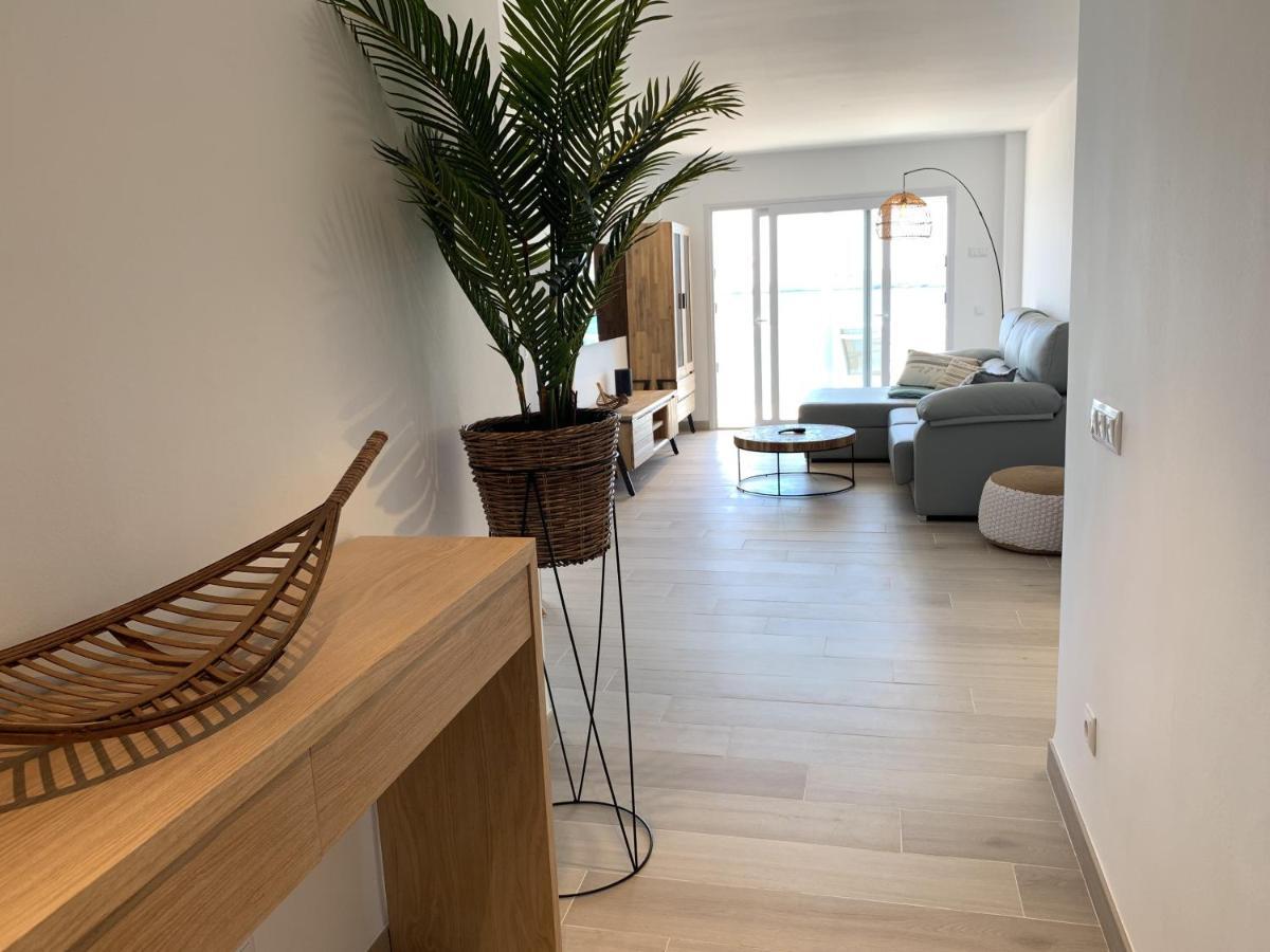 Sea Club Apartments 卡拉米洛 外观 照片